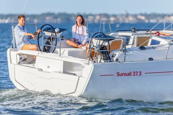 Sunsail 37.3 Premium Plus