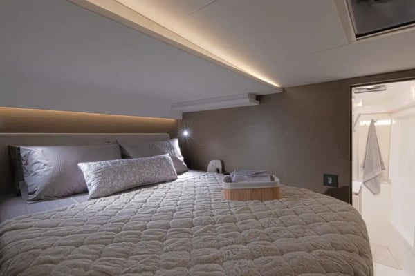 Sunsail 465 Premium Plus