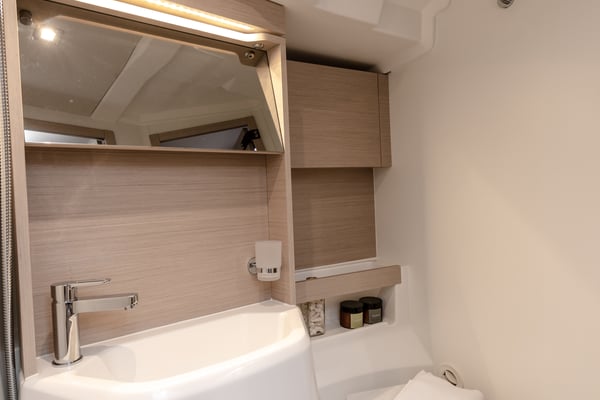 Sunsail 52.4 Premium