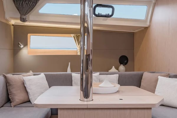 Sunsail 41.1 Classic