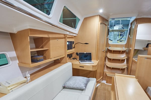 Sunsail Sun Odyssey 319 Classic