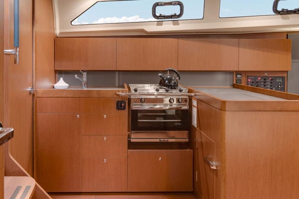 Sunsail 41.1 Classic