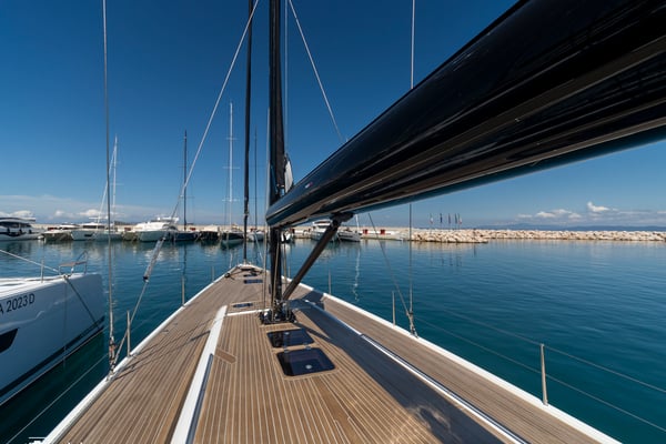 Avalon - Luxury - A/C, Watermaker