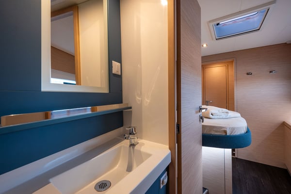 Smeralda - A/C, Generator, Water maker