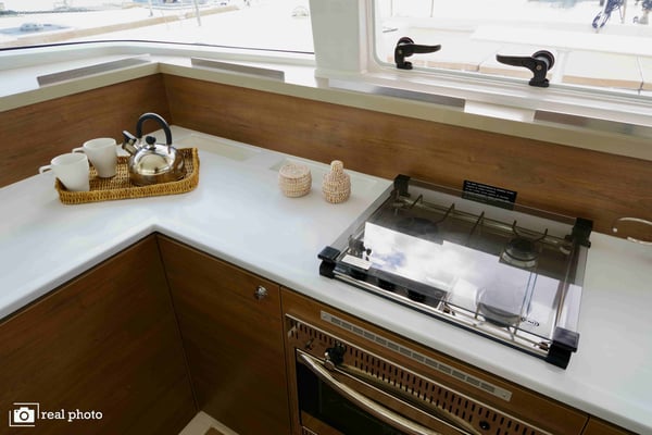 Ferdi - A/C, Generator, Water maker