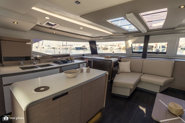 Papa Charlie - A/C, Generator, Water maker