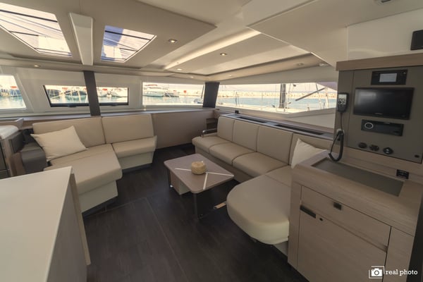 Papa Charlie - A/C, Generator, Water maker