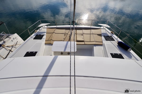 Monia - A/C, Generator, Water maker