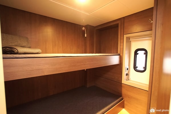 Monia - A/C, Generator, Water maker