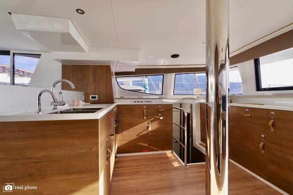 Monia - A/C, Generator, Water maker