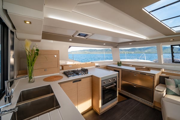 Elsa - A/C, Generator, Water maker