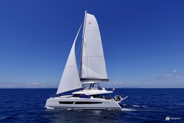 Maurice - Luxury Catamaran, A/C, Generator, Water maker
