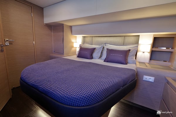 Maurice - Luxury Catamaran, A/C, Generator, Water maker