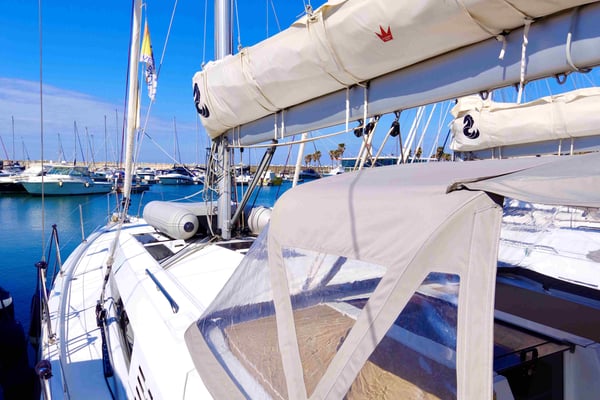 Nora - Water maker, Solar Panel