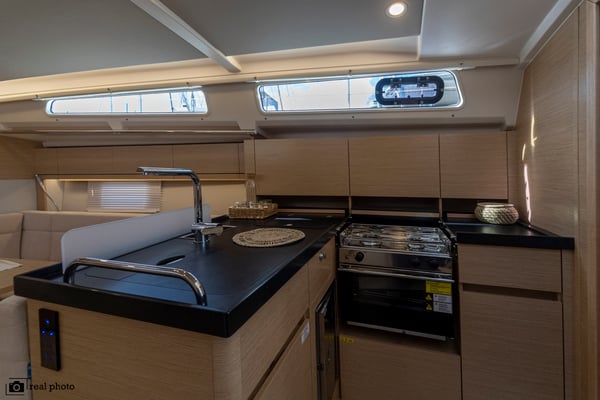 Tecla - Water maker, Solar Panel - BOTH SAILS triradial, Retractabile Bow Trust