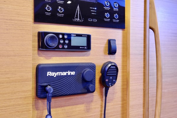 Thea - A/C, Generator, Water maker, Solar Panel