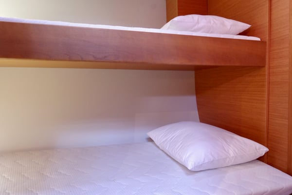 Thea - A/C, Generator, Water maker, Solar Panel