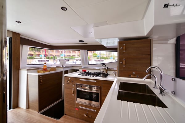 Antigone - A/C, Generator, Water maker