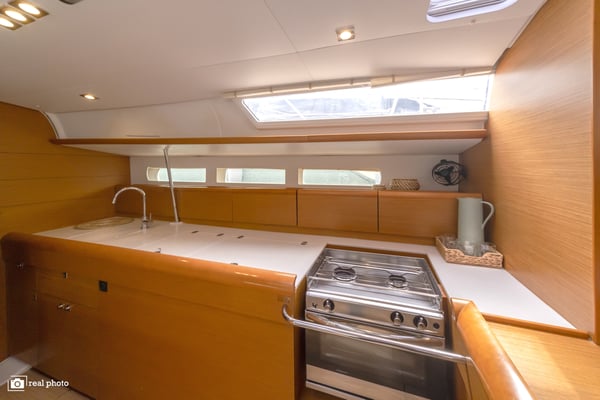 Bianca - Water maker, Solar Panel