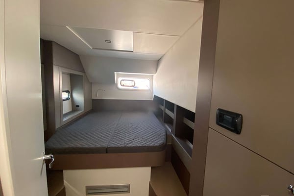 Moderna - A/C, Generator, WM, Solar Panel, BBQ