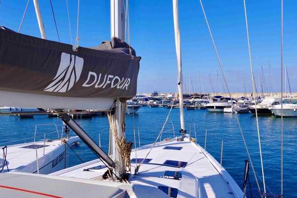 Cassiopea - A/C, Generator, Water maker, Solar Panel