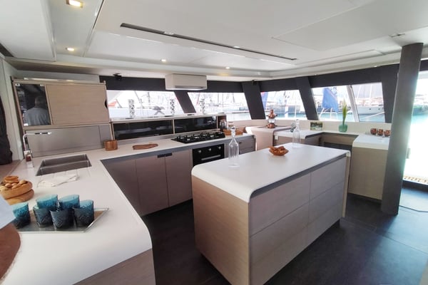 Libertà - Luxury Catamaran, A/C, Generator, Water maker, Solar panel