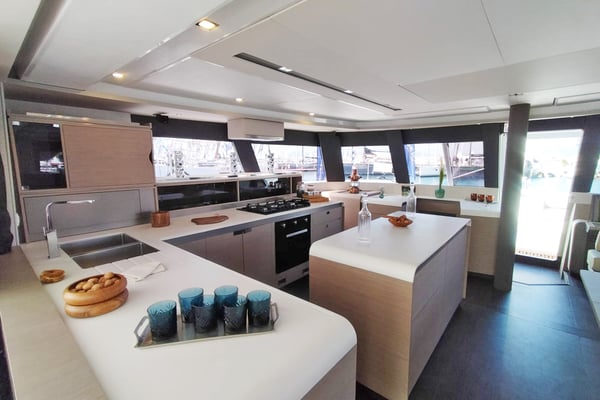 Libertà - Luxury Catamaran, A/C, Generator, Water maker, Solar panel