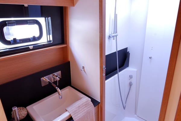 Gelmar - A/C, Generator, Water maker