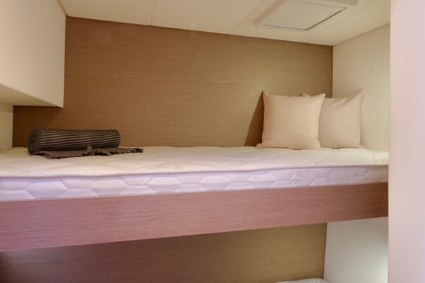 ORSA 3 - A/C, Generator, Water maker