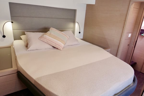 ORSA 3 - A/C, Generator, Water maker