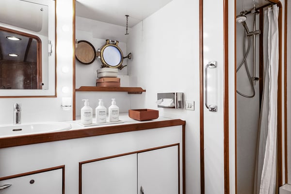 Five Angels - Motor yacht