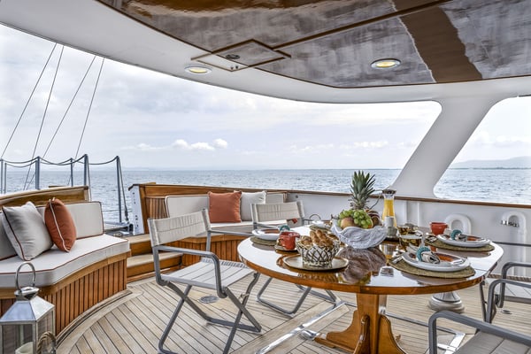 Five Angels - Motor yacht