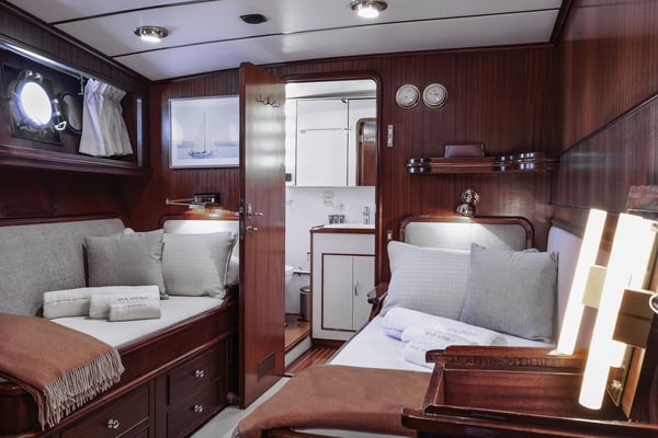 Five Angels - Motor yacht