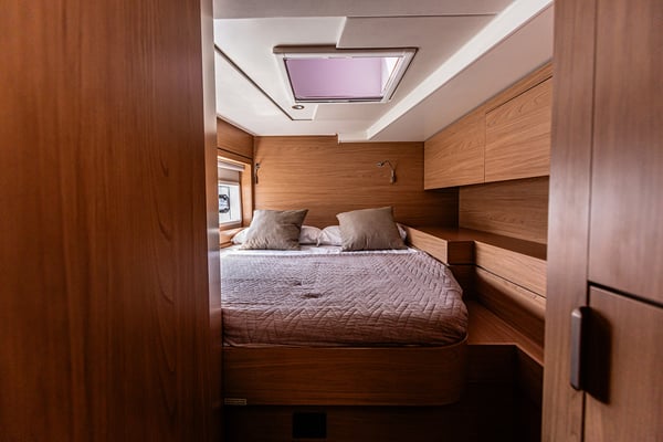 Enea - A/C, Generator, Water maker