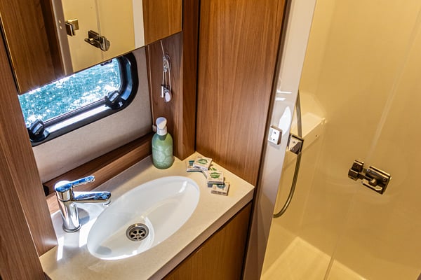 Enea - A/C, Generator, Water maker