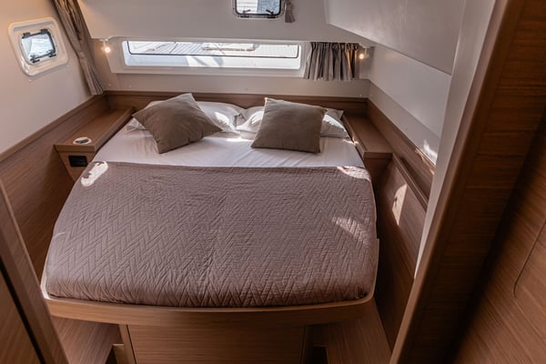 Almalù - A/C, Generator, Water maker