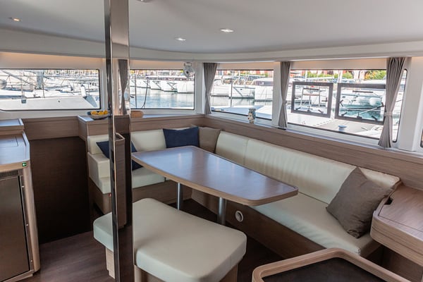 Almalù - A/C, Generator, Water maker