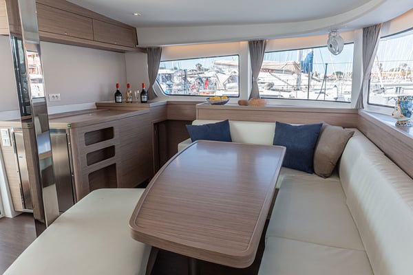 Almalù - A/C, Generator, Water maker