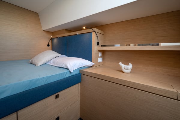 Calypso - A/C, Generator, Water maker