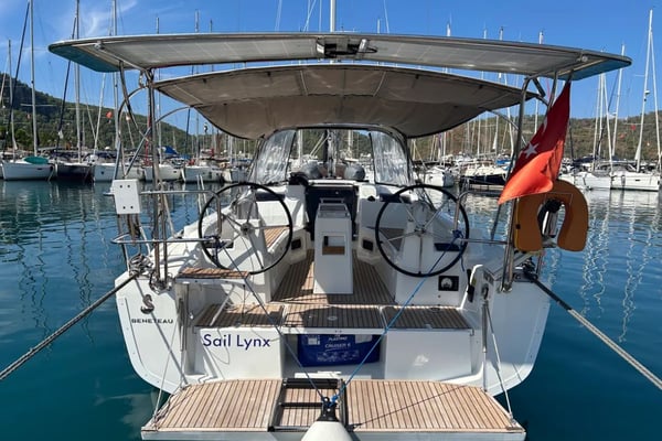 Sail Lynx