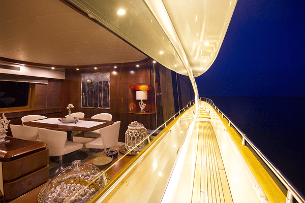 24M Deluxe Maiora Motoryacht