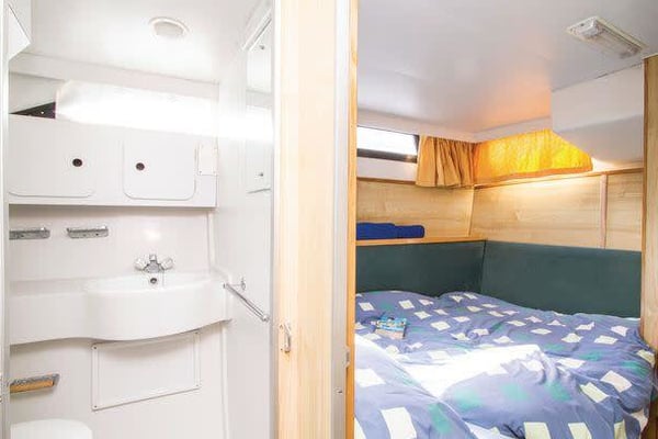 Royal Star WHS - Budget 1