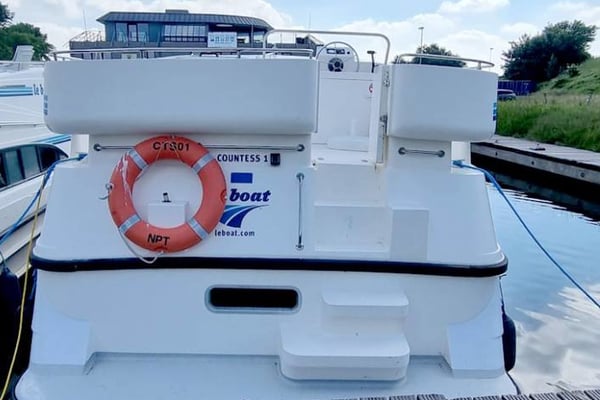 Countess - Budget 12