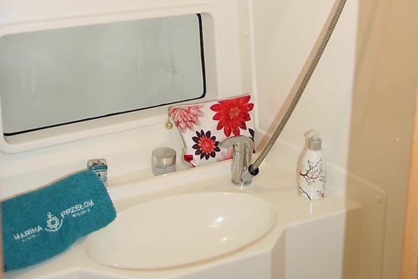 Platinum 989 Flybridge (Premiera)