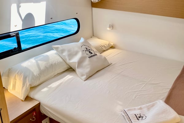 OLOKUM Mallorca BAREBOAT