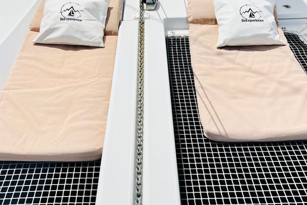 OLOKUM Mallorca BAREBOAT