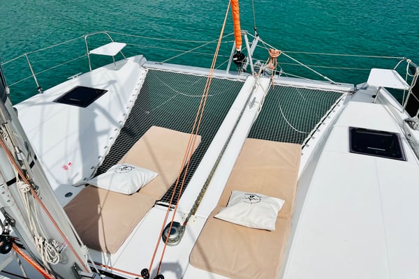 OLOKUM Mallorca BAREBOAT