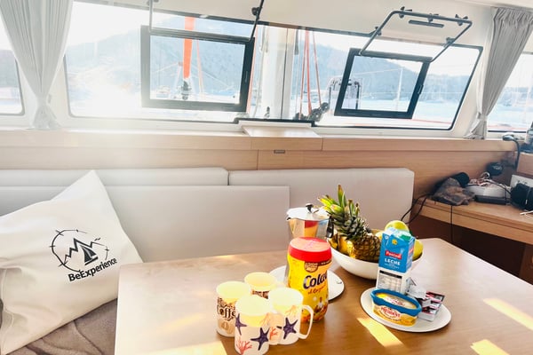 OLOKUM Denia BAREBOAT