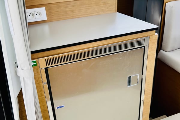 YEMAYA Mallorca BAREBOAT