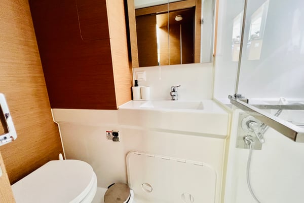 YEMAYA Mallorca BAREBOAT